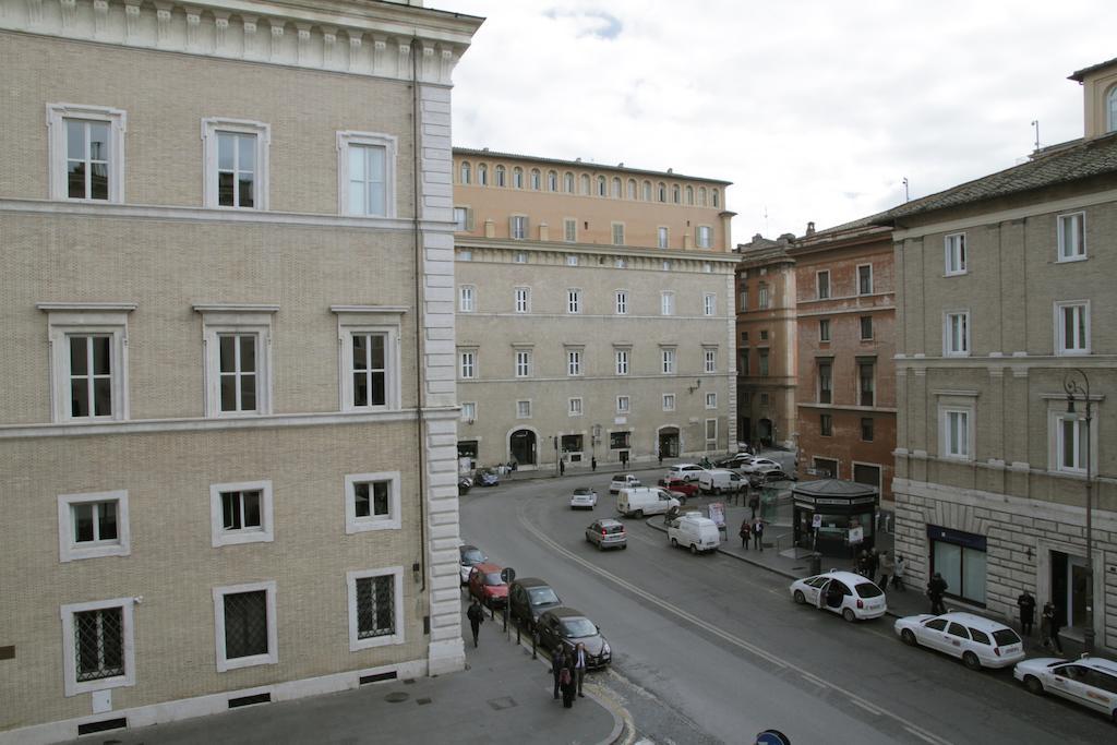 Relais Rione Ponte Hotel Rome Buitenkant foto